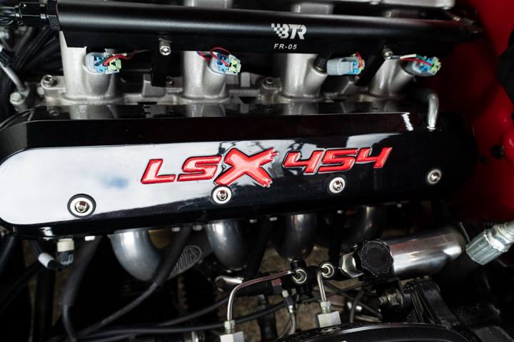LSX 454 valve cover in the 1969 Camaro