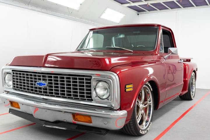 1970 Chevrolet C10 Stepside in Chevy maroon