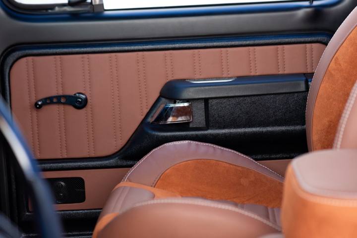 Door panel and camel leather seat in the 1973 Ford F-100