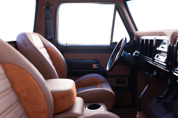 Camel leather and suede interior in the 1973 F-100