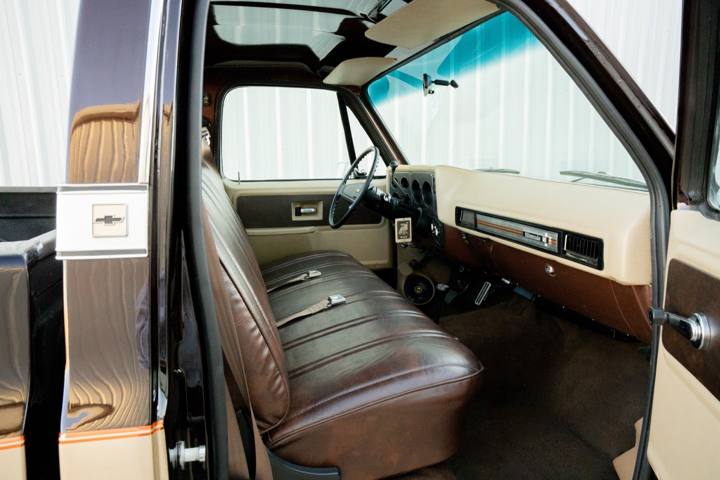 Upgraded bench-seat interior in the 1978 K10